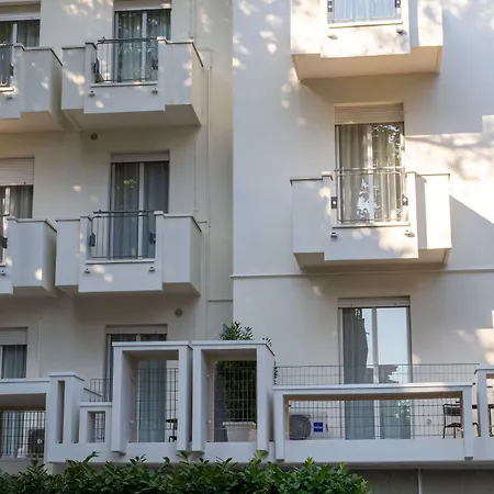 Dimmidirimini - In Affitto Apart Otel 4*