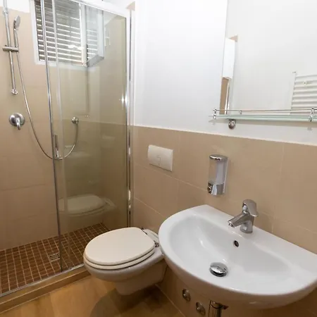 Aparthotel Dimmidirimini - In Affitto 4*